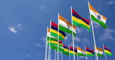 mauritius-and-india-flags-waving